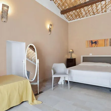 Casa vacanze In With Pool And Garden
