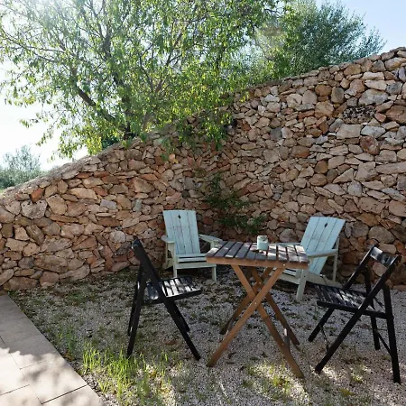 Casa vacanze In With Pool And Garden Noto