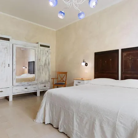 Casa vacanze In With Pool And Garden *