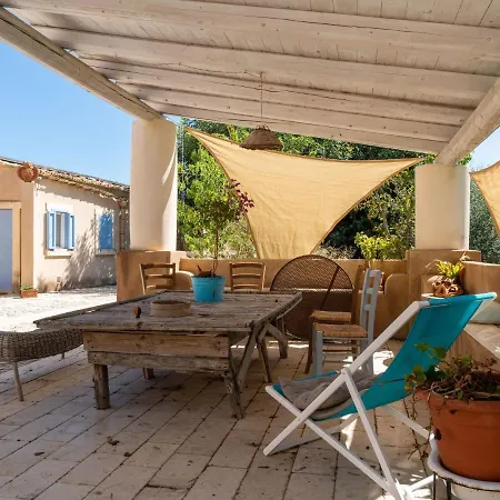 Casa vacanze In With Pool And Garden *